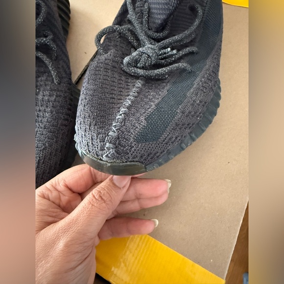 yeezy boost size 11 - Picture 3 of 12